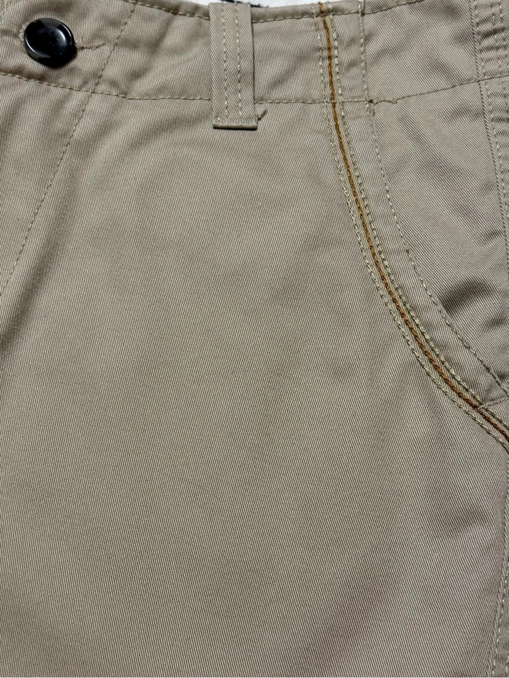 Levi’s Khaki Shorts Men’s Size 32 Tan Chino Casual Bottoms